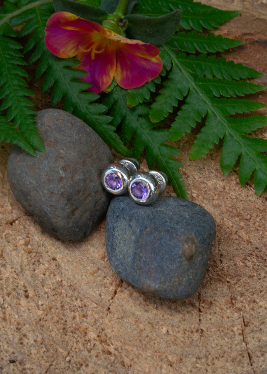 Gypsy studs Amethyst